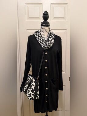 Long Black V-Neck Button-Front Women's Cardigan with Pockets